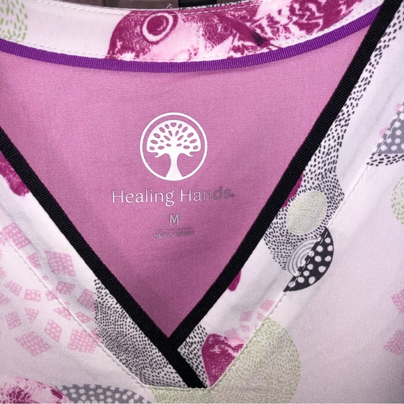 Healing Hands Purple Label Grosgrain Ribbon V-neck butterfly pattern scrub top - Picture 4 of 8